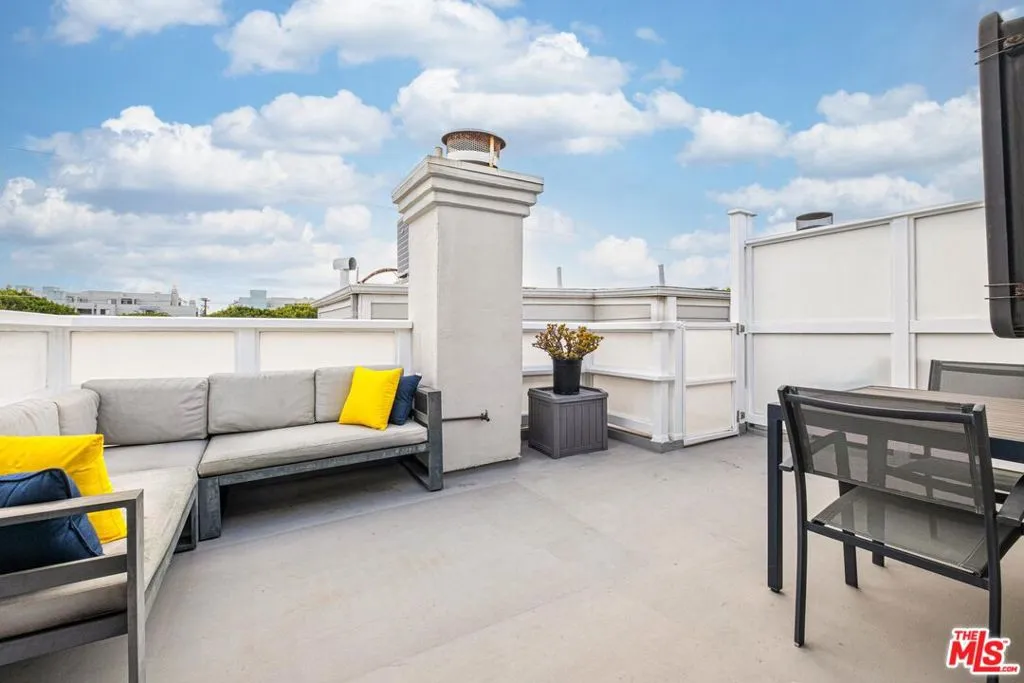 2622 2nd Street 2, Santa Monica, California 90405 home-pic-27